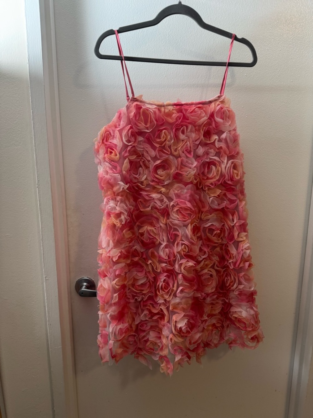 Pink Rose Appliqué Spaghetti Strap Dress